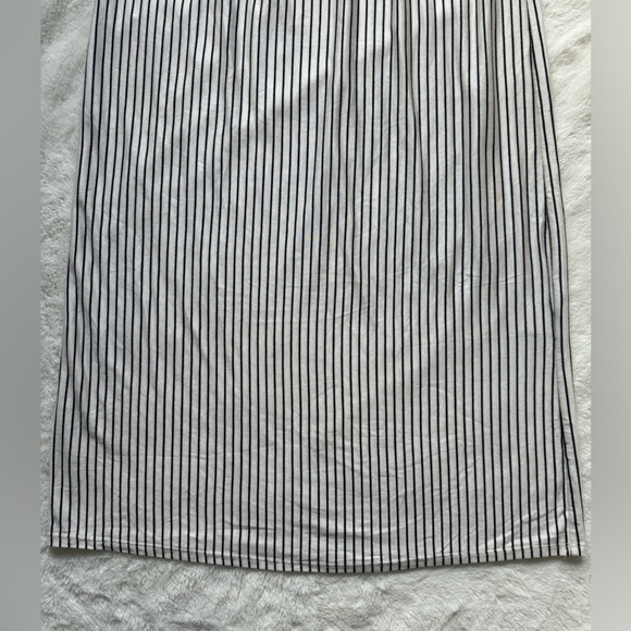 Maternity Maxi Dresses Black and White bundle - Picture 7 of 15